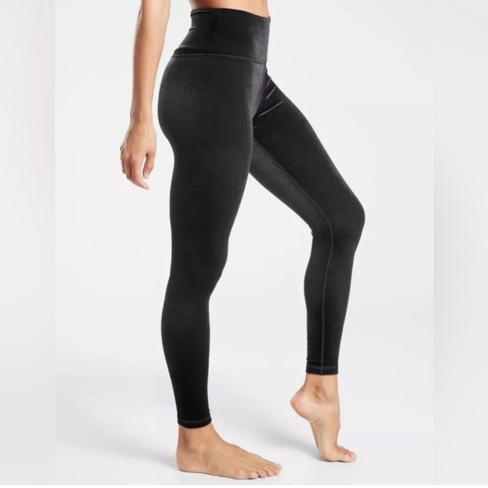ATHLETA Elation Velvet Tight Size S/P Black High Rise